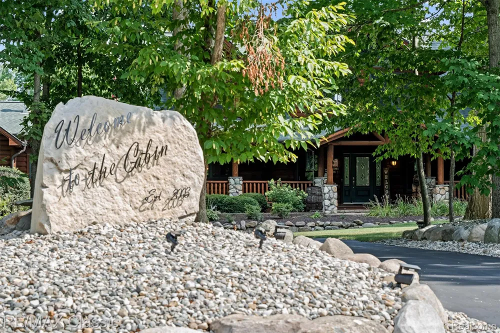4489 Clara Louise Ct Saline Township, MI 48176