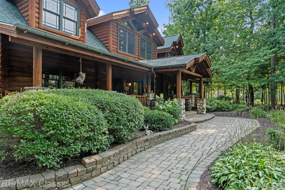 4489 Clara Louise Ct Saline Township, MI 48176
