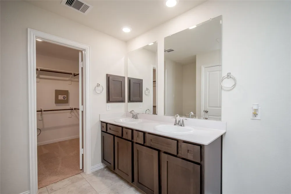 1634 Ryon Falls Drive Richmond, TX 77469