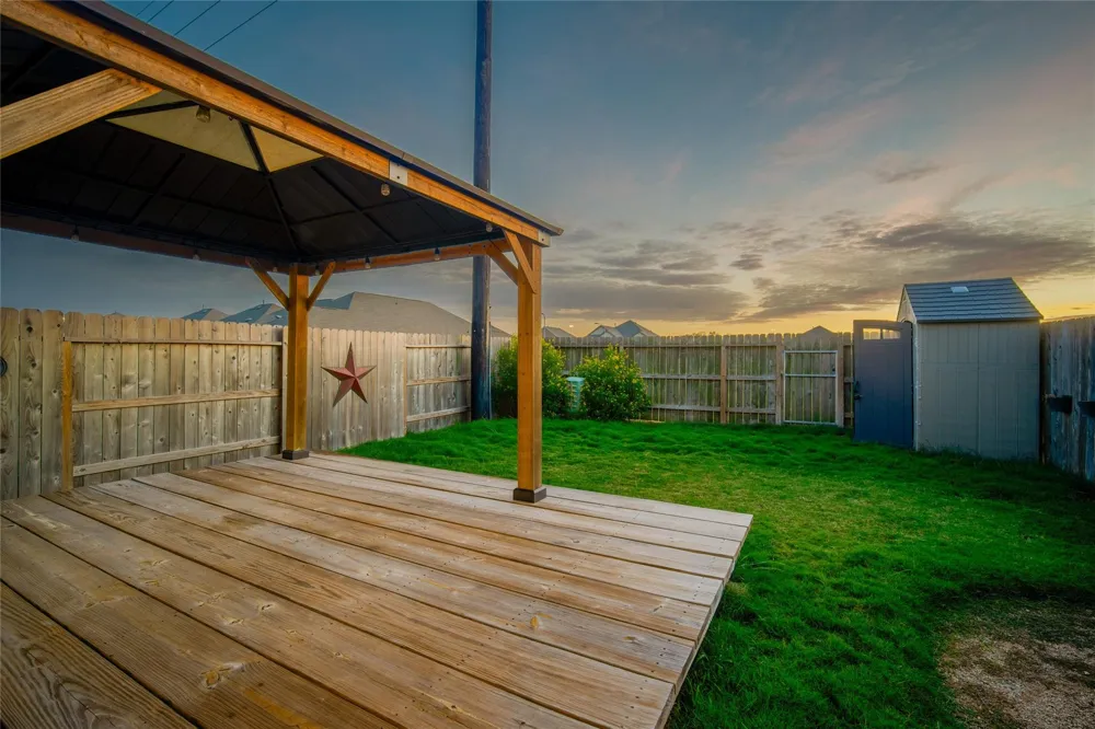1634 Ryon Falls Drive Richmond, TX 77469