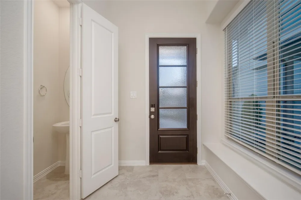 1634 Ryon Falls Drive Richmond, TX 77469