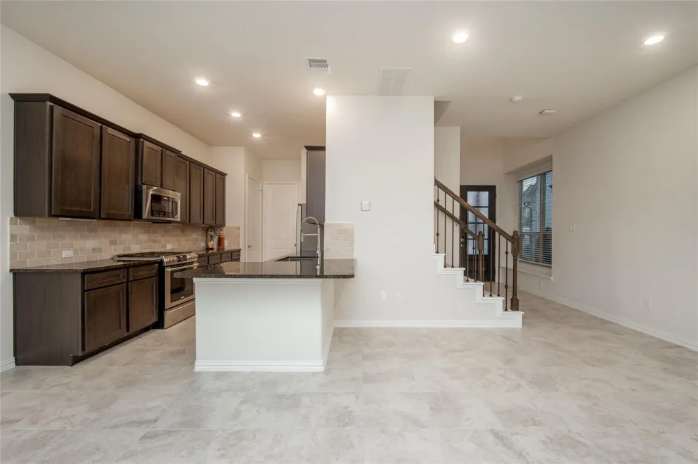 1634 Ryon Falls Drive Richmond, TX 77469