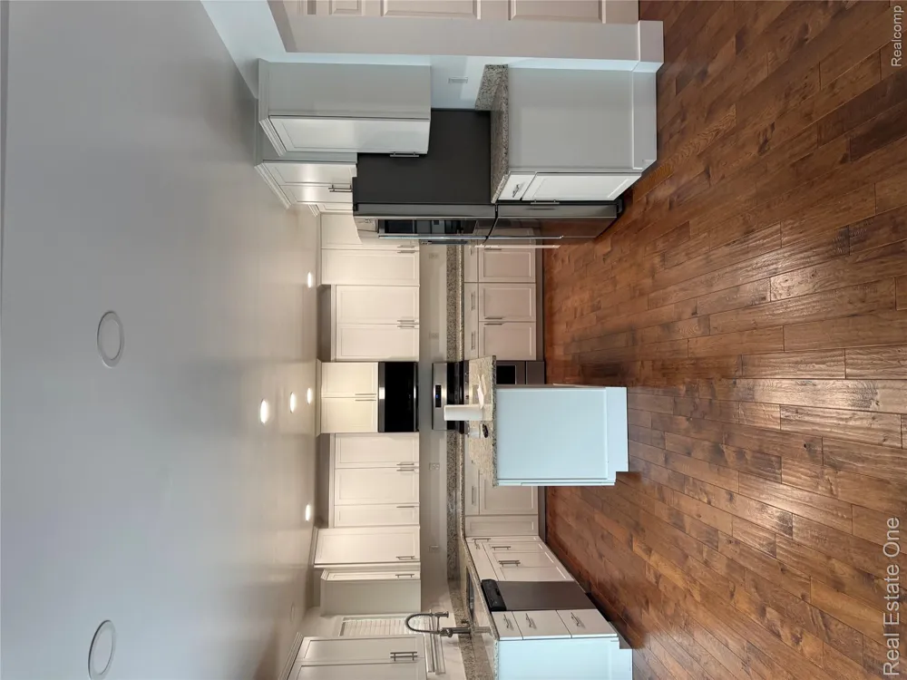 9163 White Tail Court Ypsilanti City, MI 48197