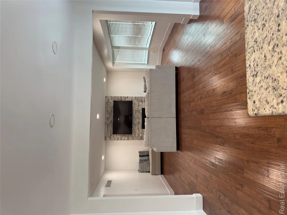9163 White Tail Court Ypsilanti City, MI 48197