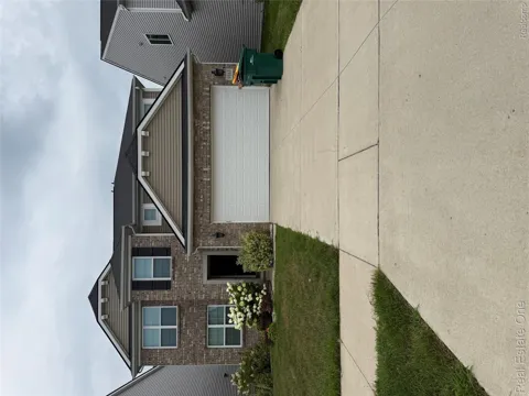 9163 White Tail Court