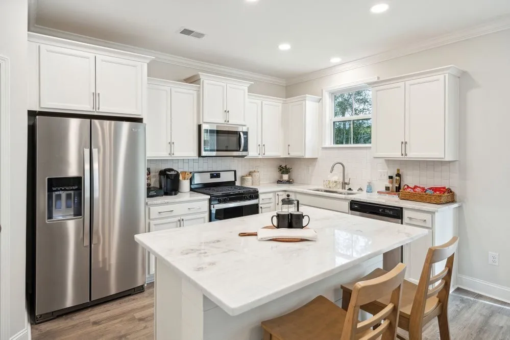 1417 Charles Dr Chapel Hill, TN 37034