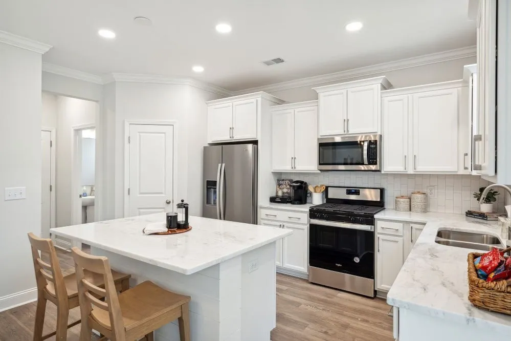 1417 Charles Dr Chapel Hill, TN 37034