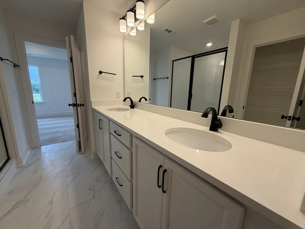 1417 Charles Dr Chapel Hill, TN 37034