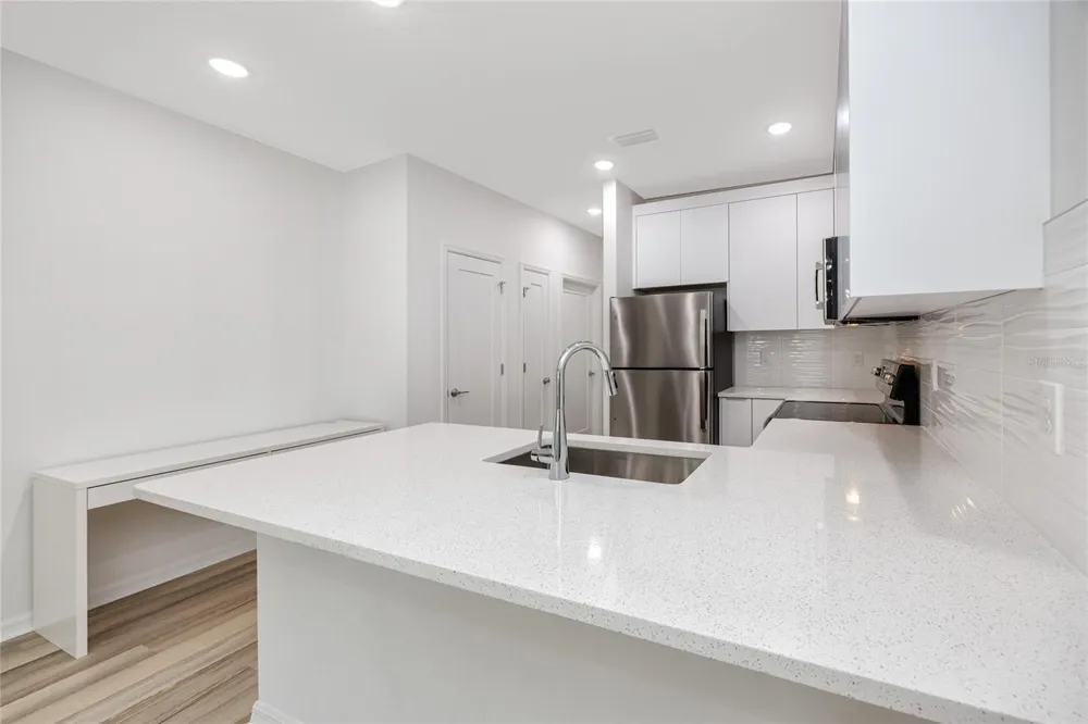 915 E 15TH AVENUE #1 Tampa, FL 33605