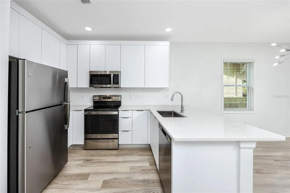 915 E 15TH AVENUE #1 Tampa, FL 33605