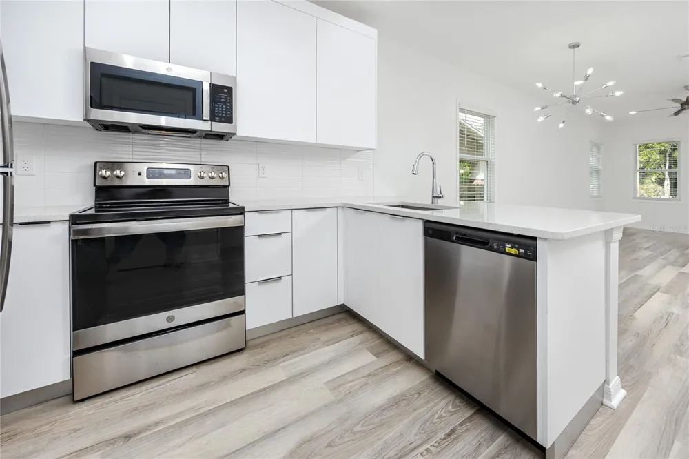 915 E 15TH AVENUE #1 Tampa, FL 33605