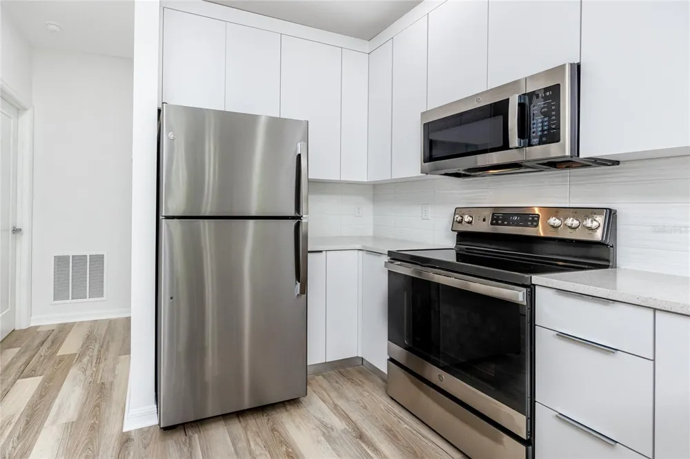 915 E 15TH AVENUE #1 Tampa, FL 33605