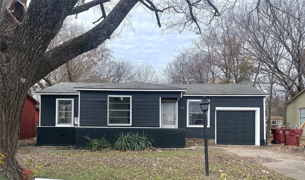 1305 Lynn Street Bonham, TX 75418