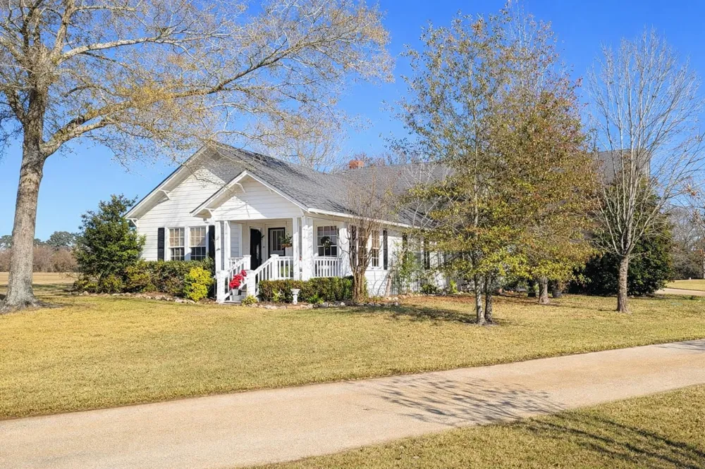 20272 County Road 4126 Lindale, TX 75771