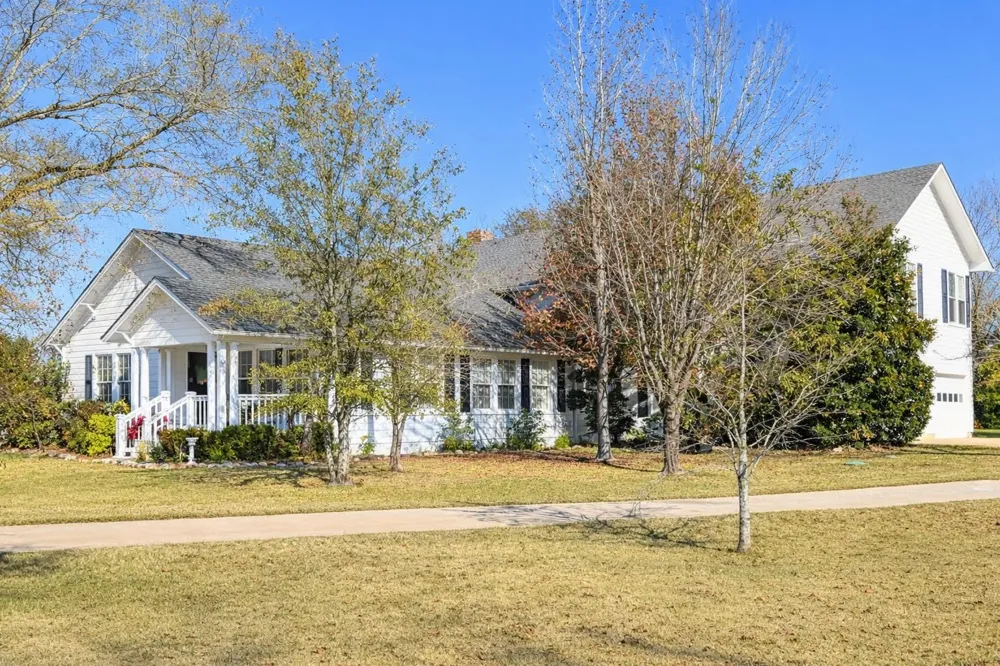 20272 County Road 4126 Lindale, TX 75771
