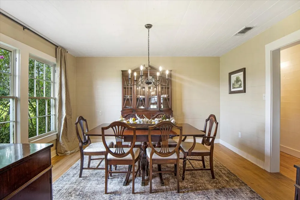 20272 County Road 4126 Lindale, TX 75771