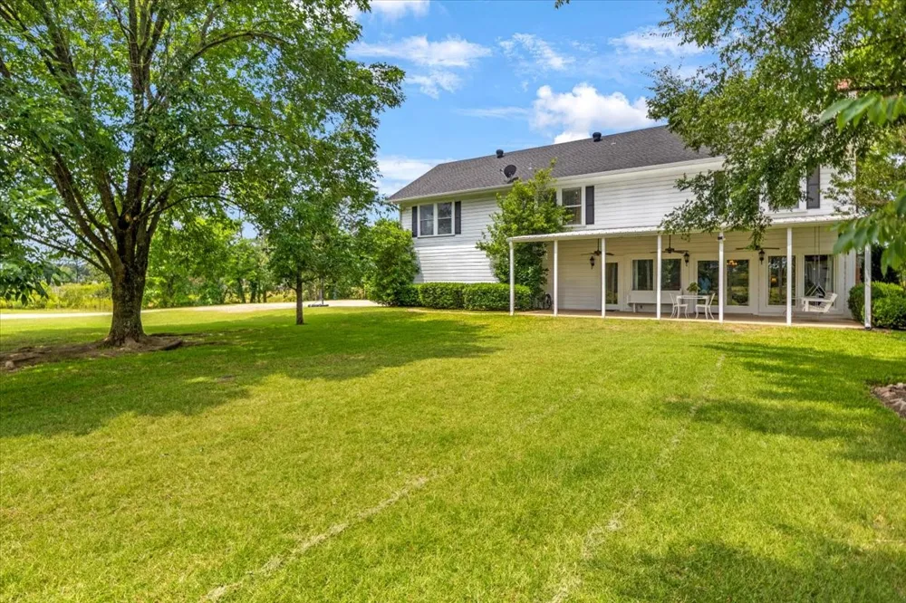 20272 County Road 4126 Lindale, TX 75771