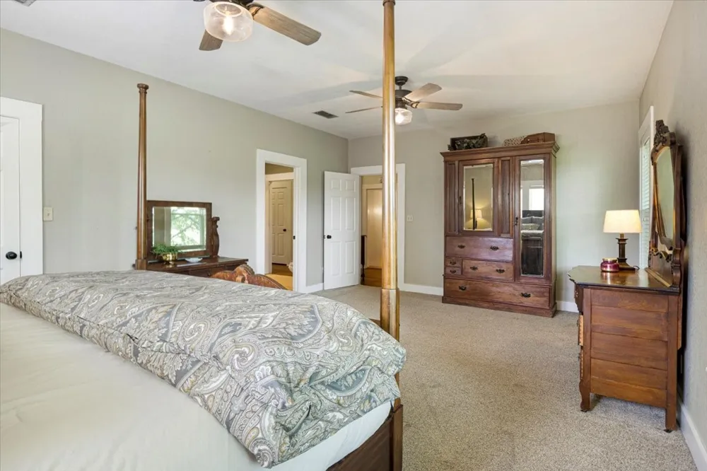 20272 County Road 4126 Lindale, TX 75771