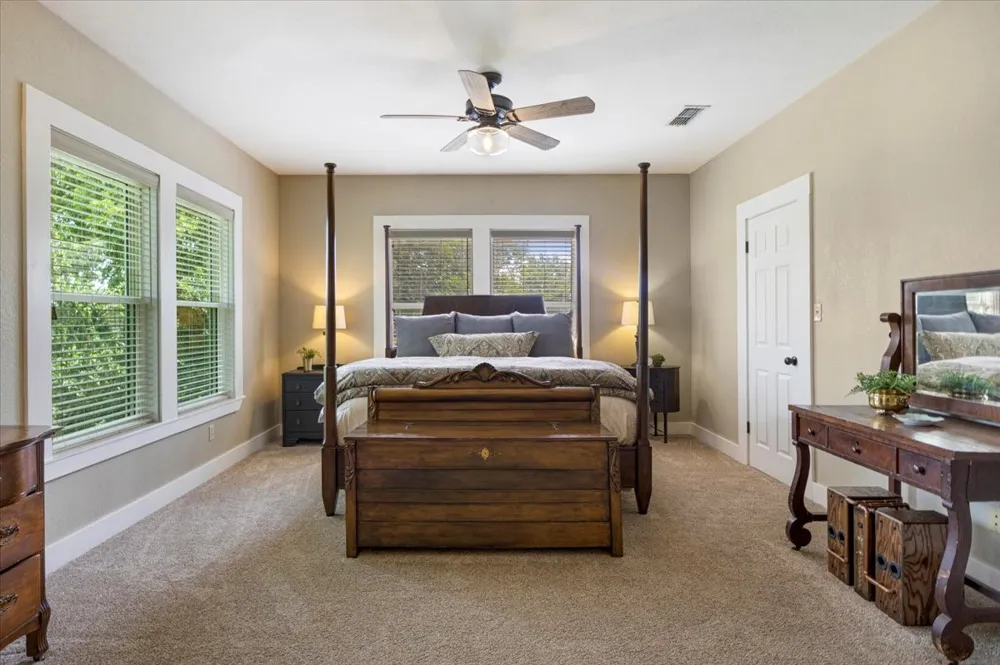 20272 County Road 4126 Lindale, TX 75771