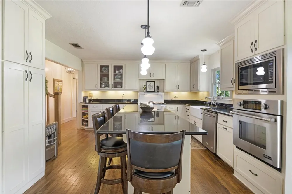 20272 County Road 4126 Lindale, TX 75771