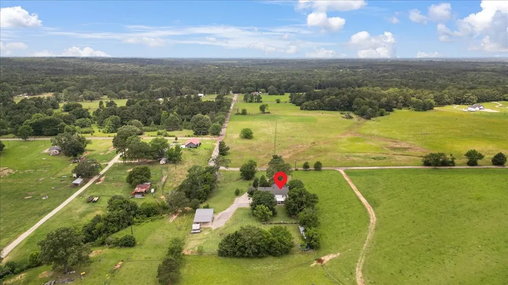 20272 County Road 4126 Lindale, TX 75771