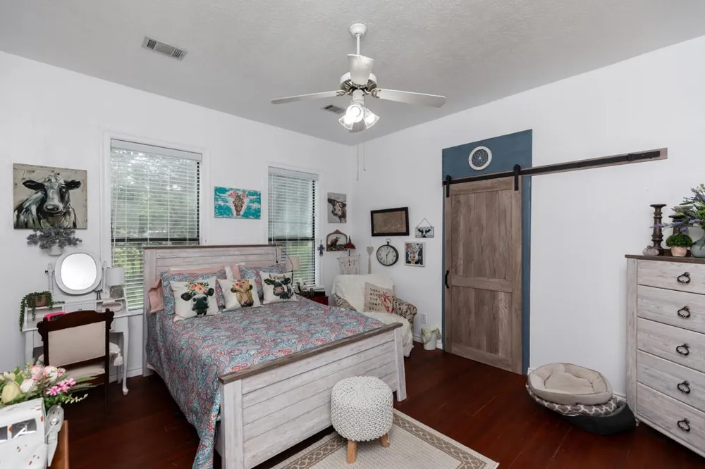 385 W Cora Lee Street Sour Lake, TX 77659