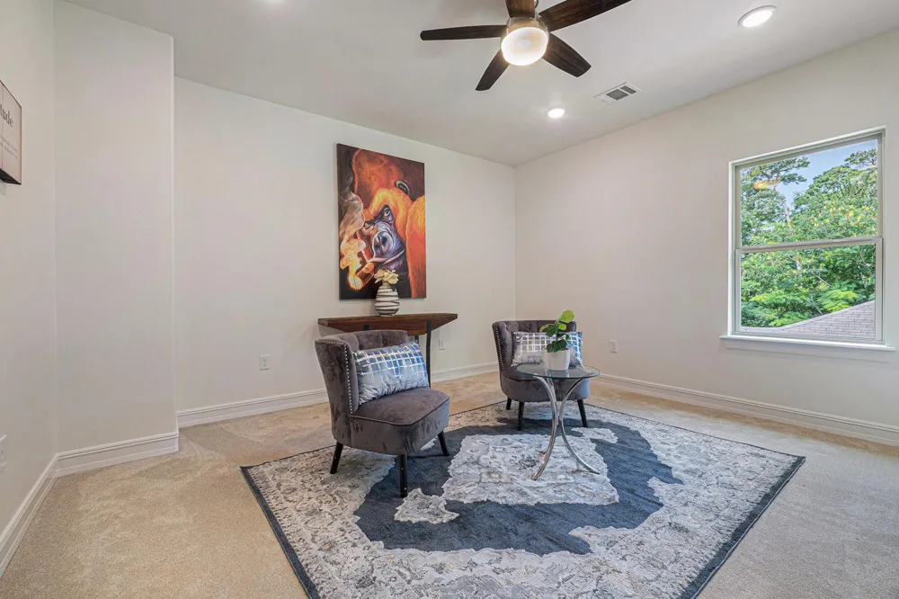 290 Apple Valley Dr Panorama Village, TX 77304