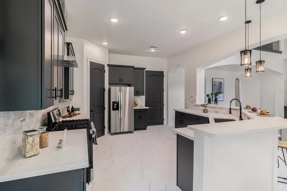 290 Apple Valley Dr Panorama Village, TX 77304