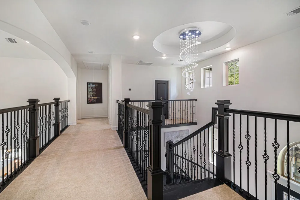 290 Apple Valley Dr Panorama Village, TX 77304