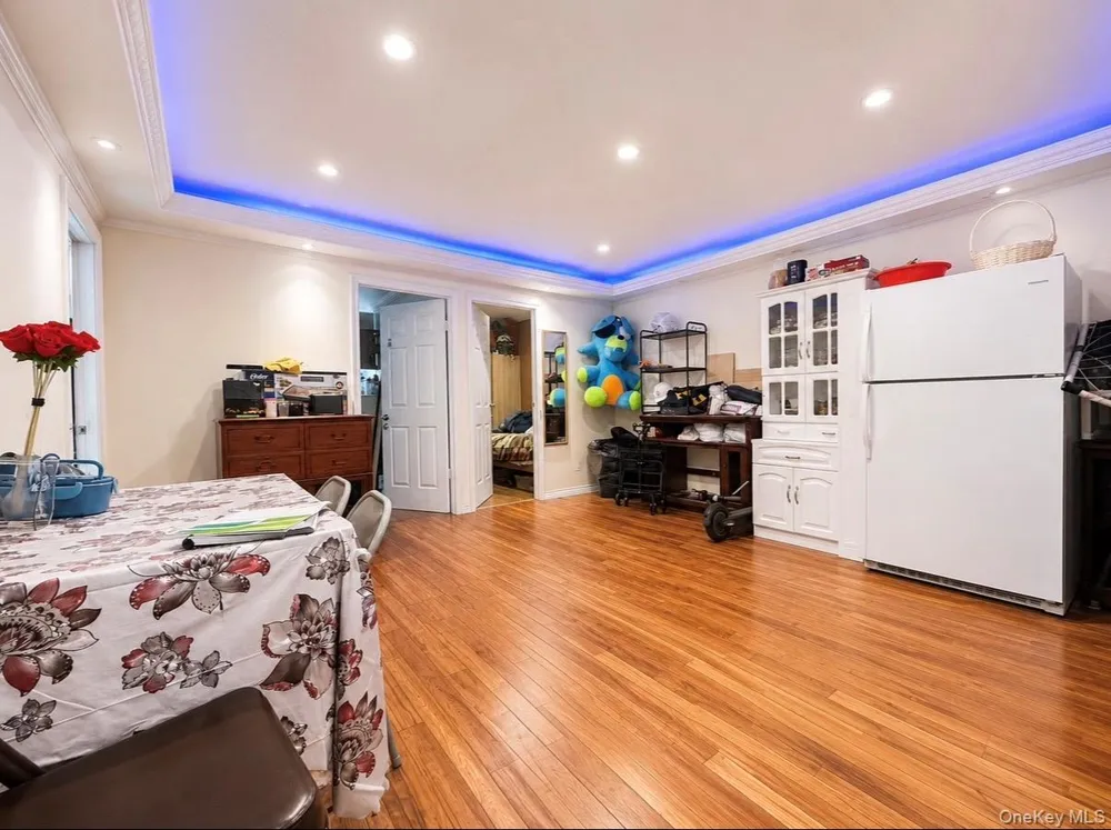 10421 39th Avenue #211C Corona, NY 11368