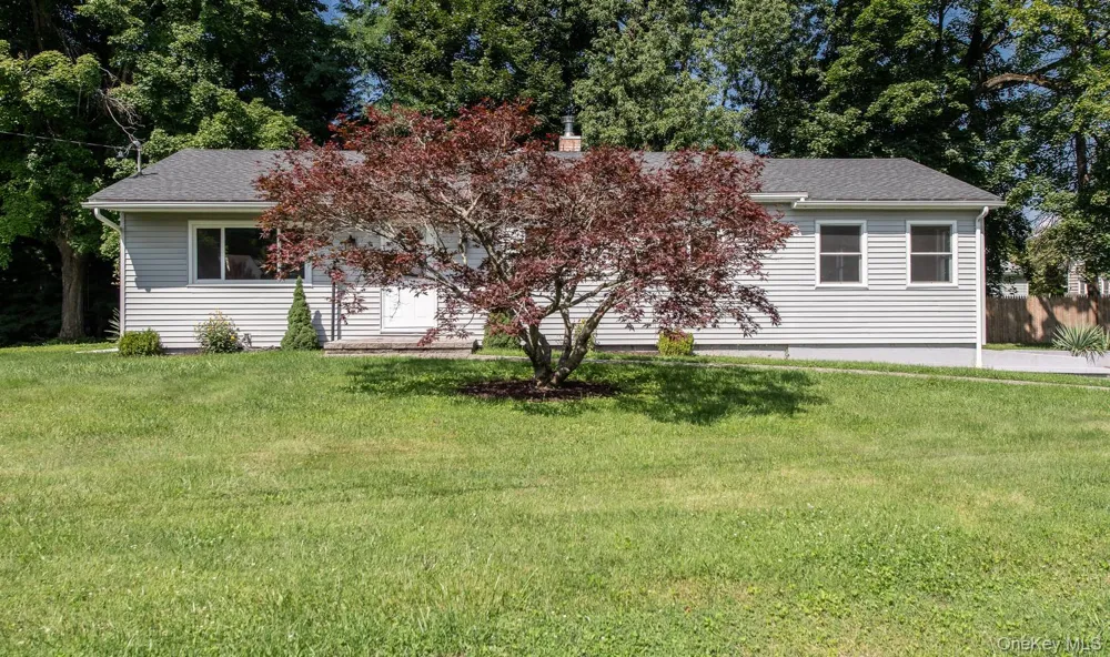 16 Trinity Place Rhinebeck, NY 12572