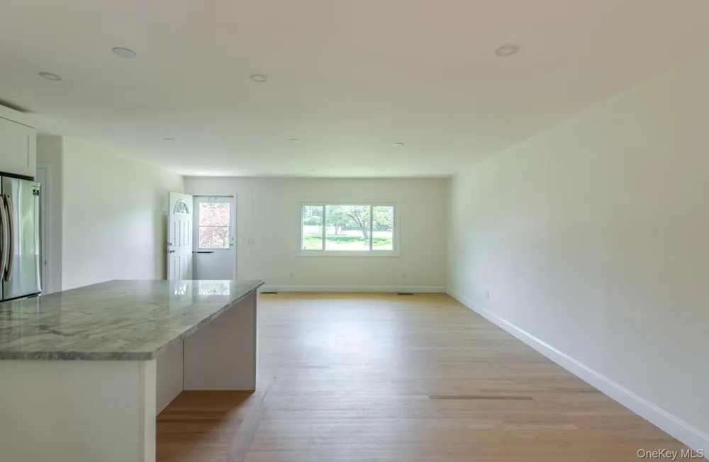 16 Trinity Place Rhinebeck, NY 12572
