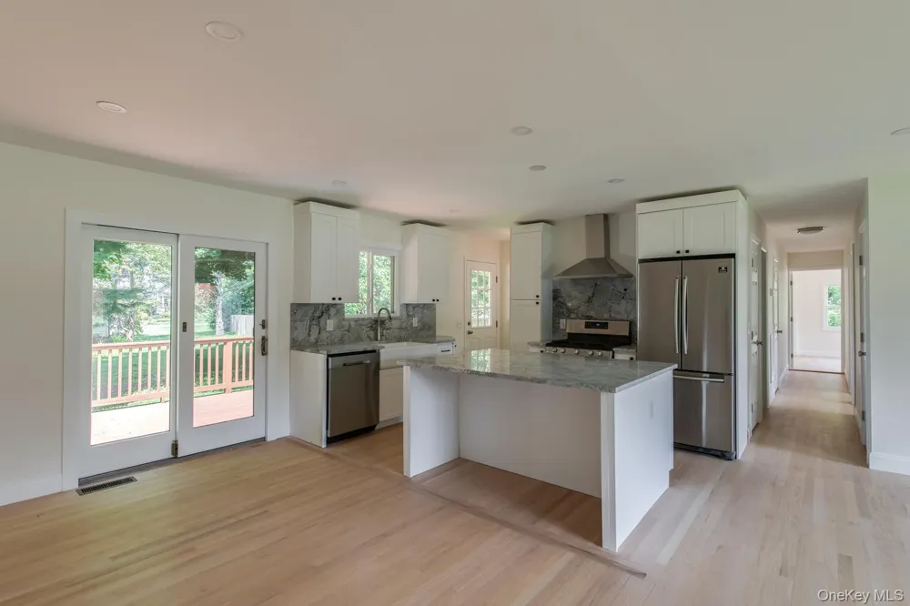 16 Trinity Place Rhinebeck, NY 12572