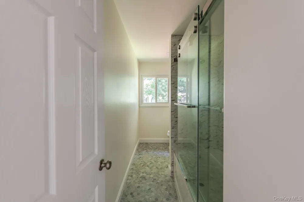 16 Trinity Place Rhinebeck, NY 12572
