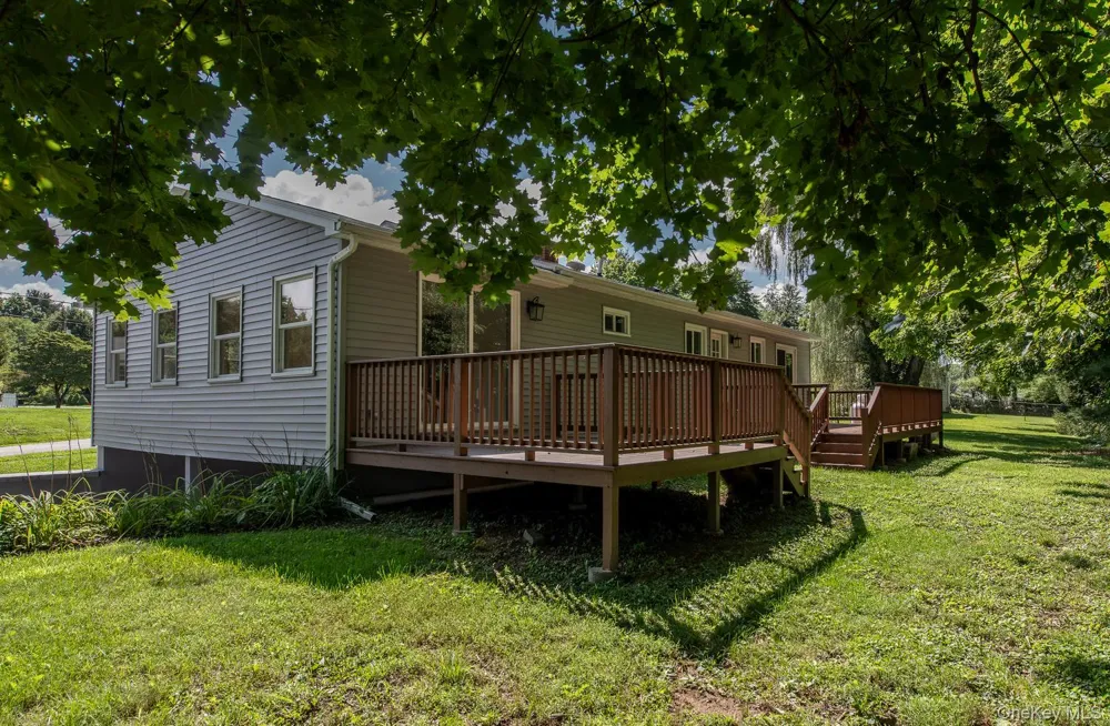 16 Trinity Place Rhinebeck, NY 12572