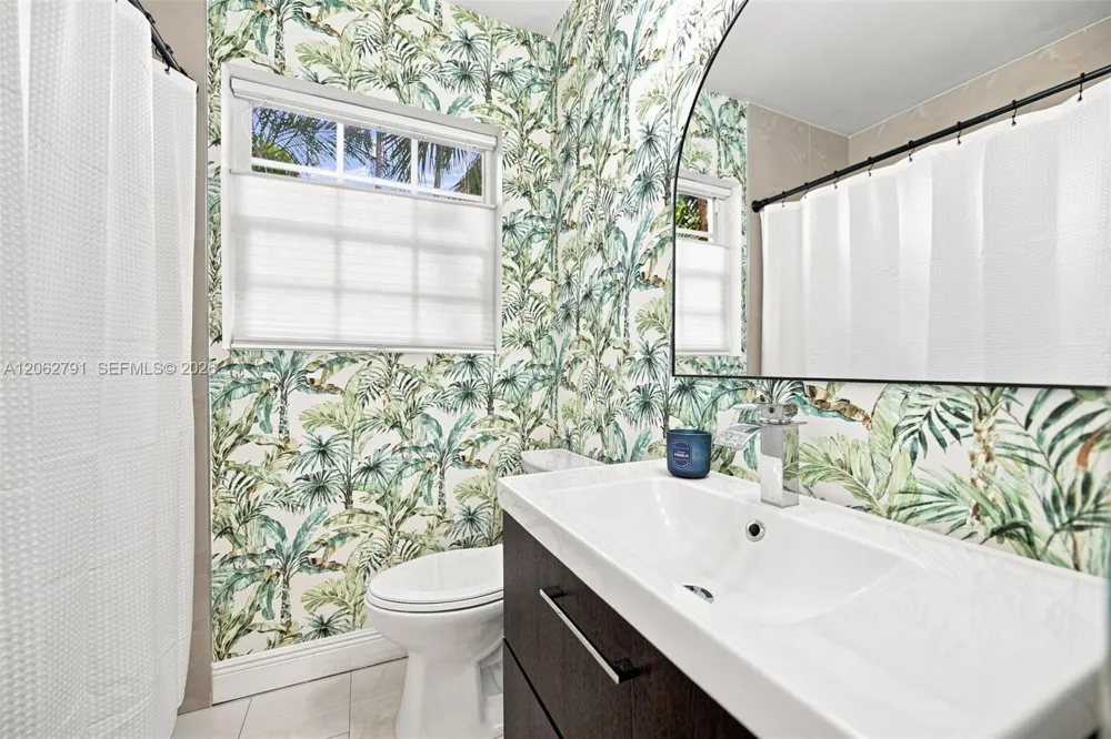 260 NE 95th St Miami Shores, FL 33138