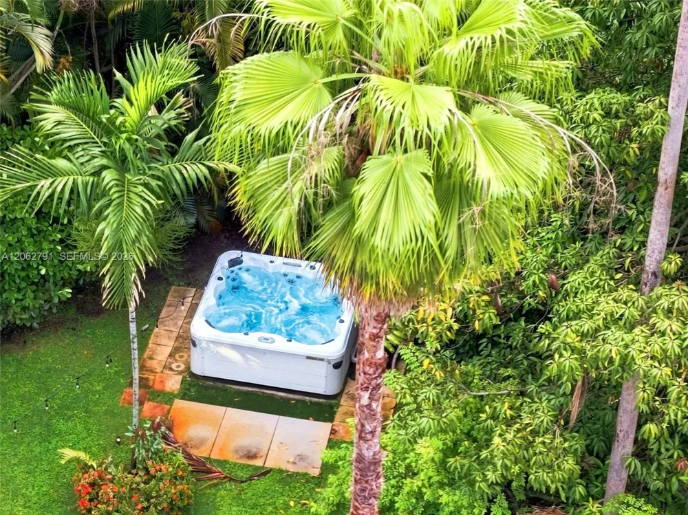 260 NE 95th St Miami Shores, FL 33138