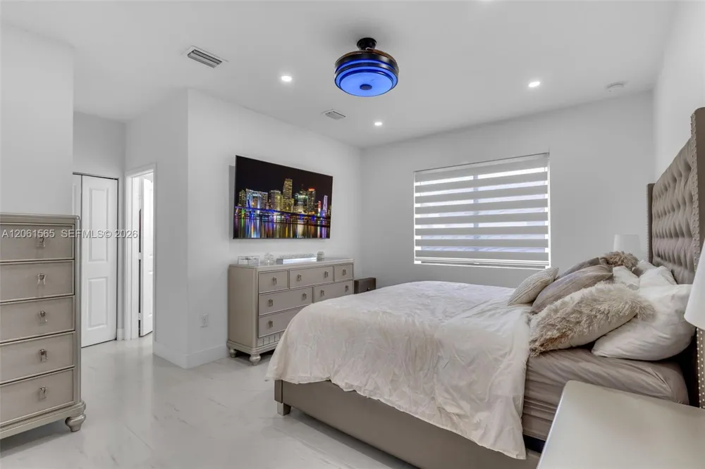 12933 SW 227th St Miami, FL 33170