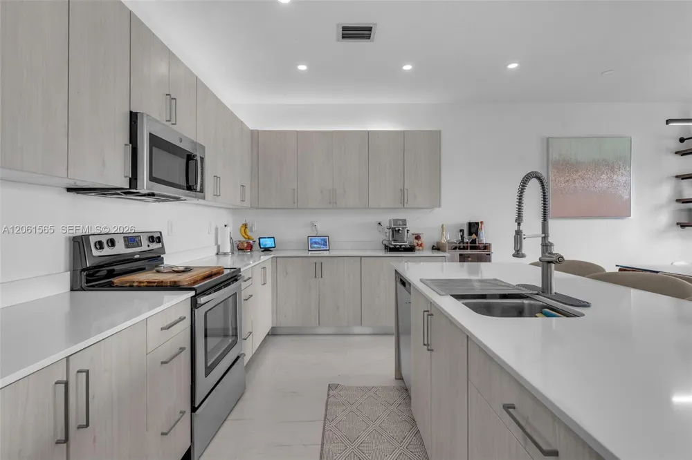 12933 SW 227th St Miami, FL 33170