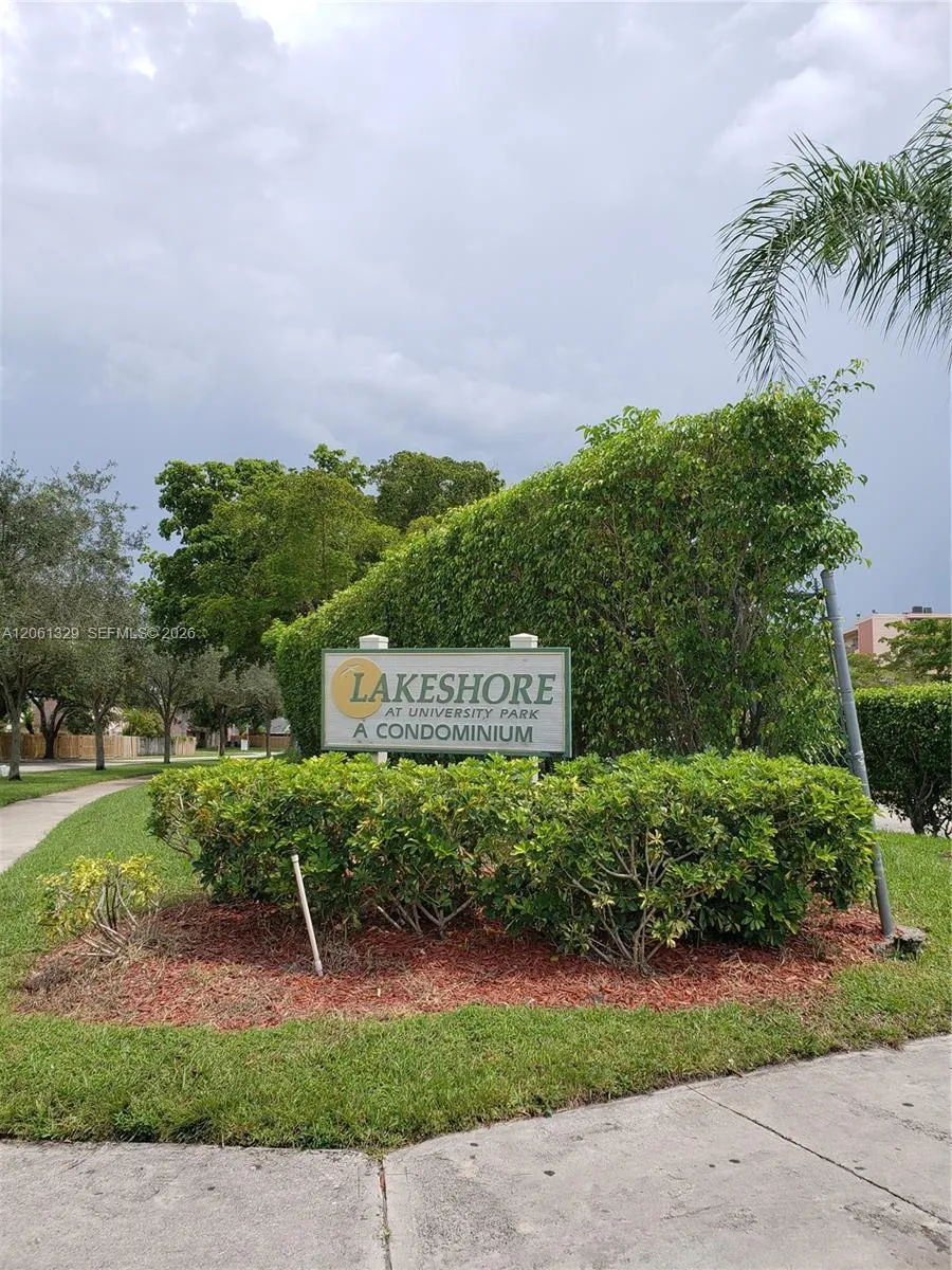 8550 Sherman Cir #303 Miramar, FL 33025