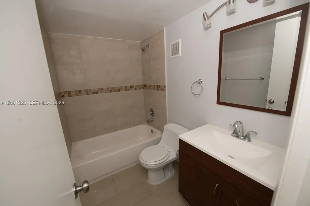 8550 Sherman Cir #303 Miramar, FL 33025
