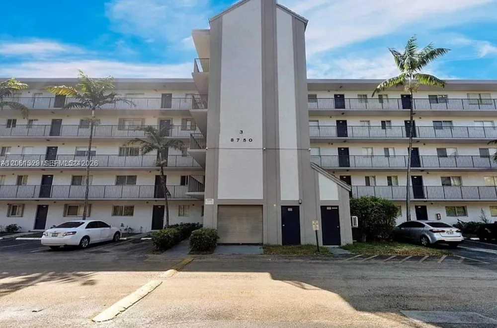 8550 Sherman Cir #303 Miramar, FL 33025