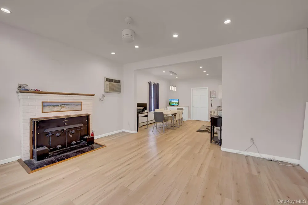 339 W Fulton Street Long Beach, NY 11561
