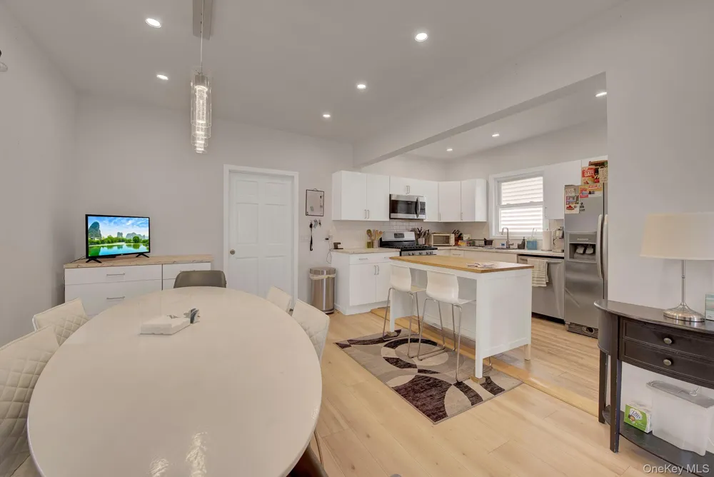 339 W Fulton Street Long Beach, NY 11561