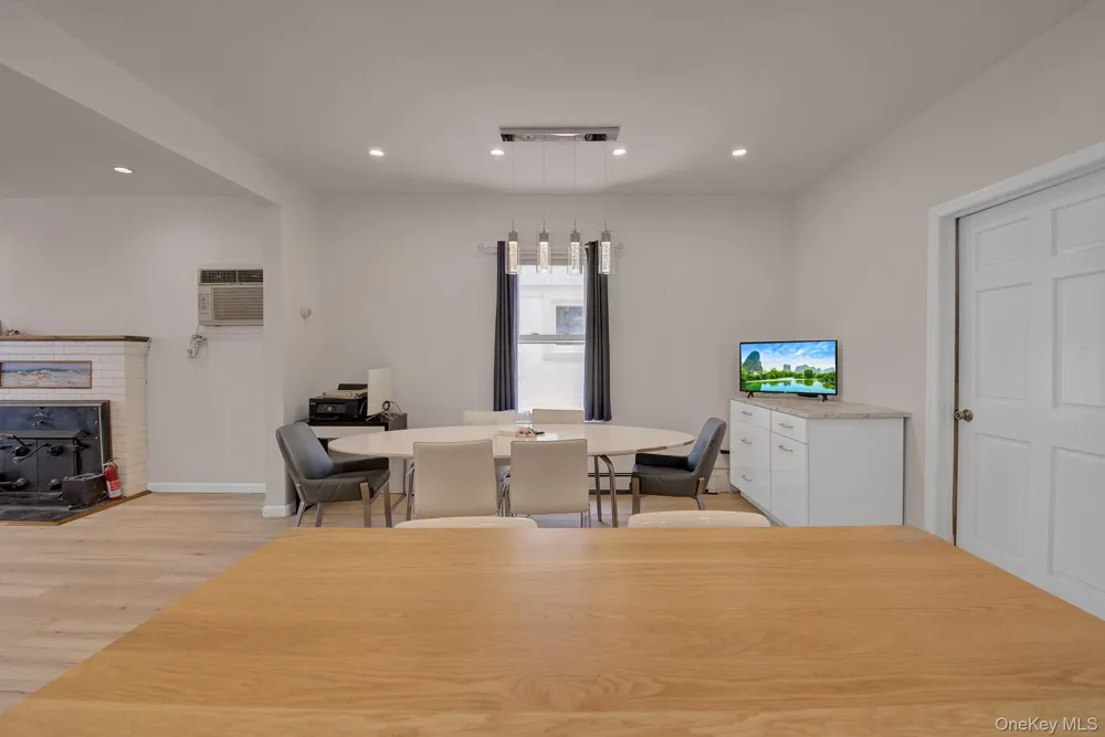 339 W Fulton Street Long Beach, NY 11561