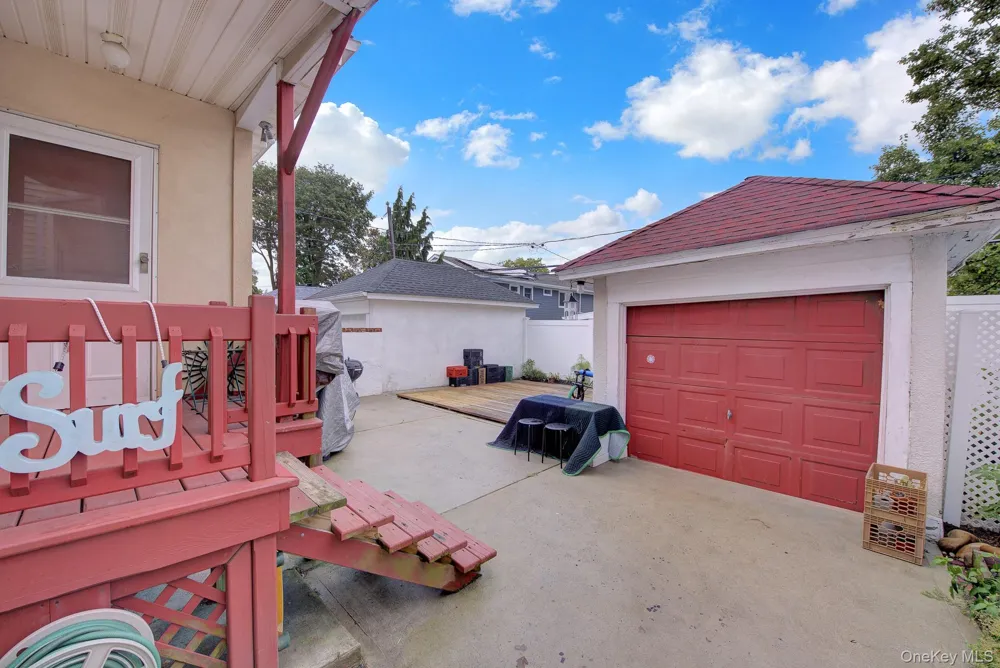 339 W Fulton Street Long Beach, NY 11561