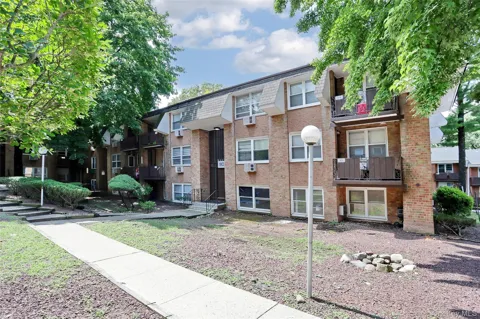 180 Kearsing Parkway #B