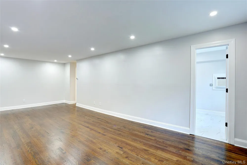 180 Kearsing Parkway #B Monsey, NY 10952