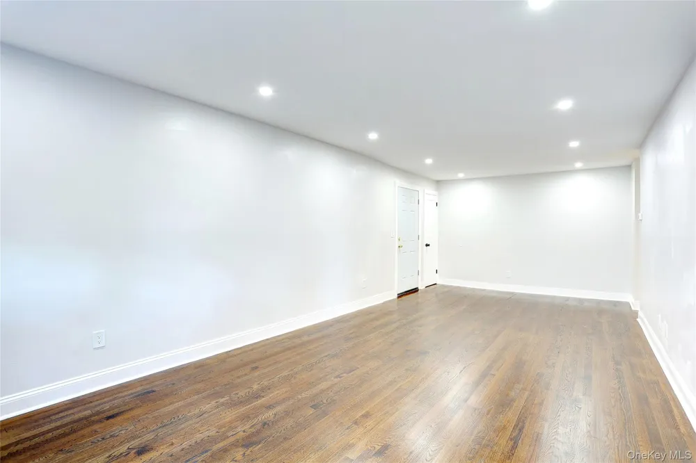 180 Kearsing Parkway #B Monsey, NY 10952