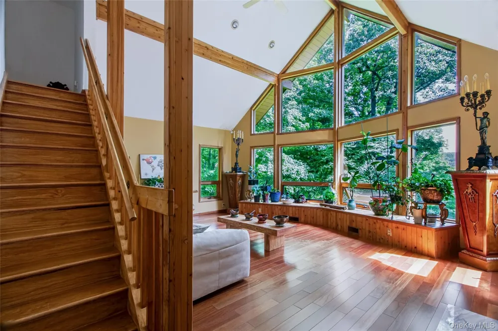 69 Canopus Hill Road Putnam Valley, NY 10579